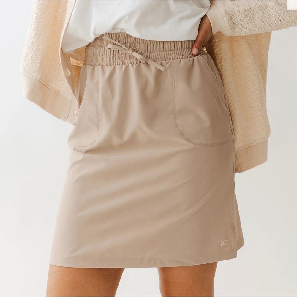 Albion Fit The Away skirt Cobblestone tan sz XS petite NEW WITH TAGS